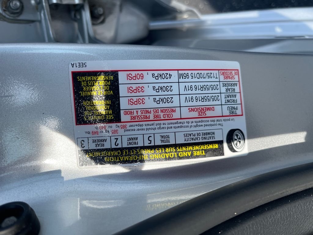 Used 2024 Silver Nissan 1.6 SV image 23