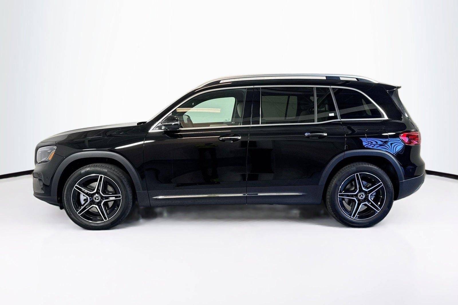 New 2026 Night Black Mercedes-Benz GLB 250 image 8