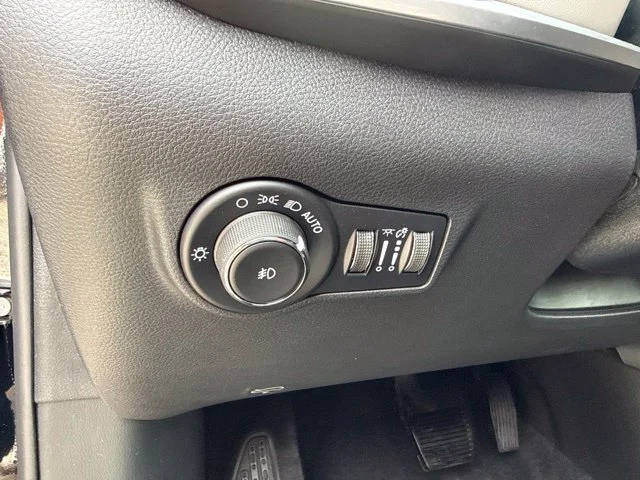 New 2027 Black Jeep Limited image 13