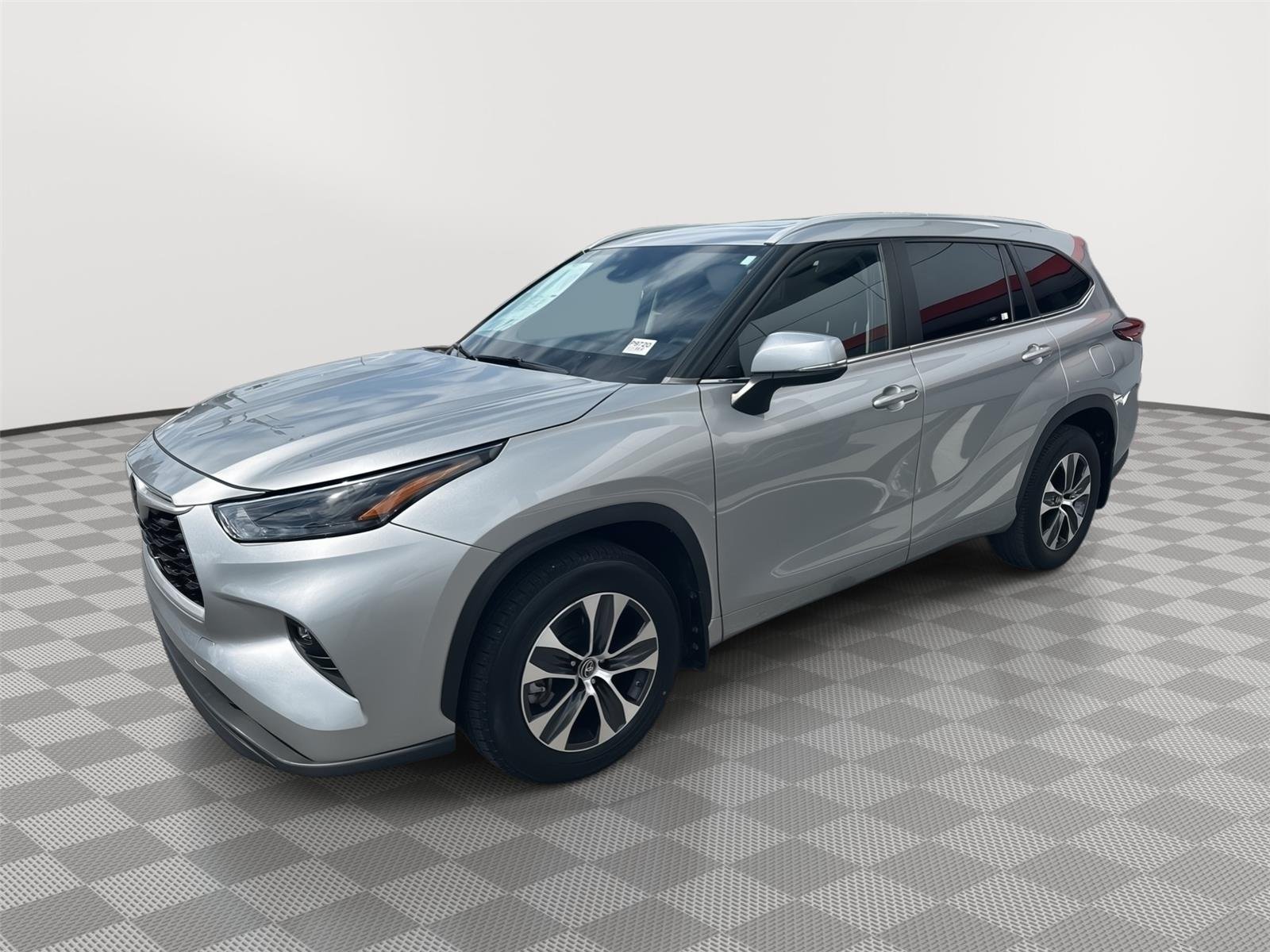 Used 2023 Celestial Silver Metallic Toyota XLE image 1
