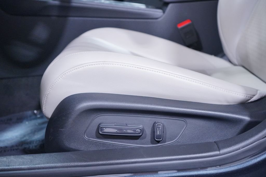 Used 2023 Meteorite Gray Metallic Honda Sport Touring image 8