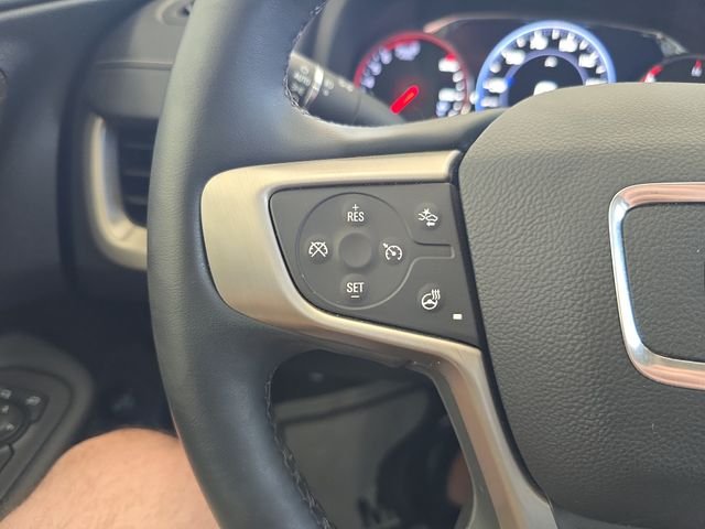 Used 2023 White GMC Denali image 20