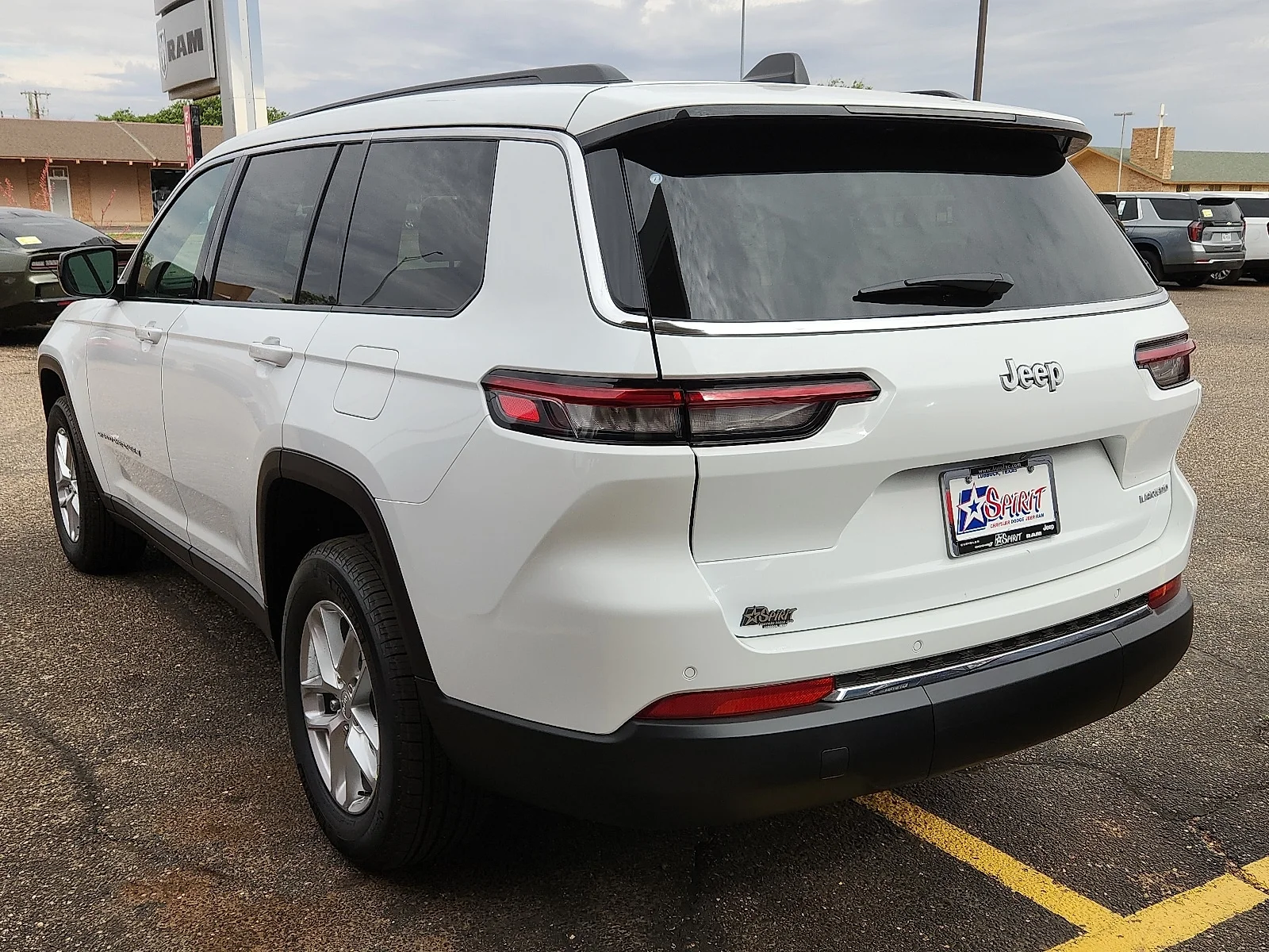 New 2026 White Jeep L LAREDO X 4X2 image 2