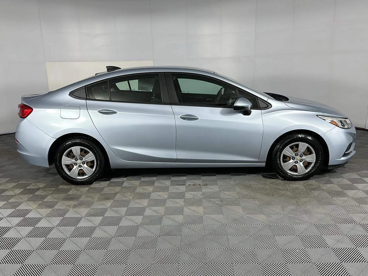 Used 2018 Arctic Blue Metallic Chevrolet LS image 24