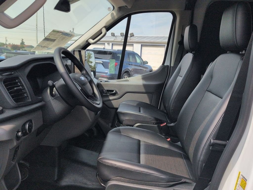 New 2026 Oxford White Ford Cargo Van image 52