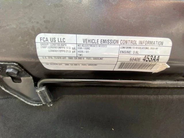 Used 2020 Gray Jeep Sport S image 25