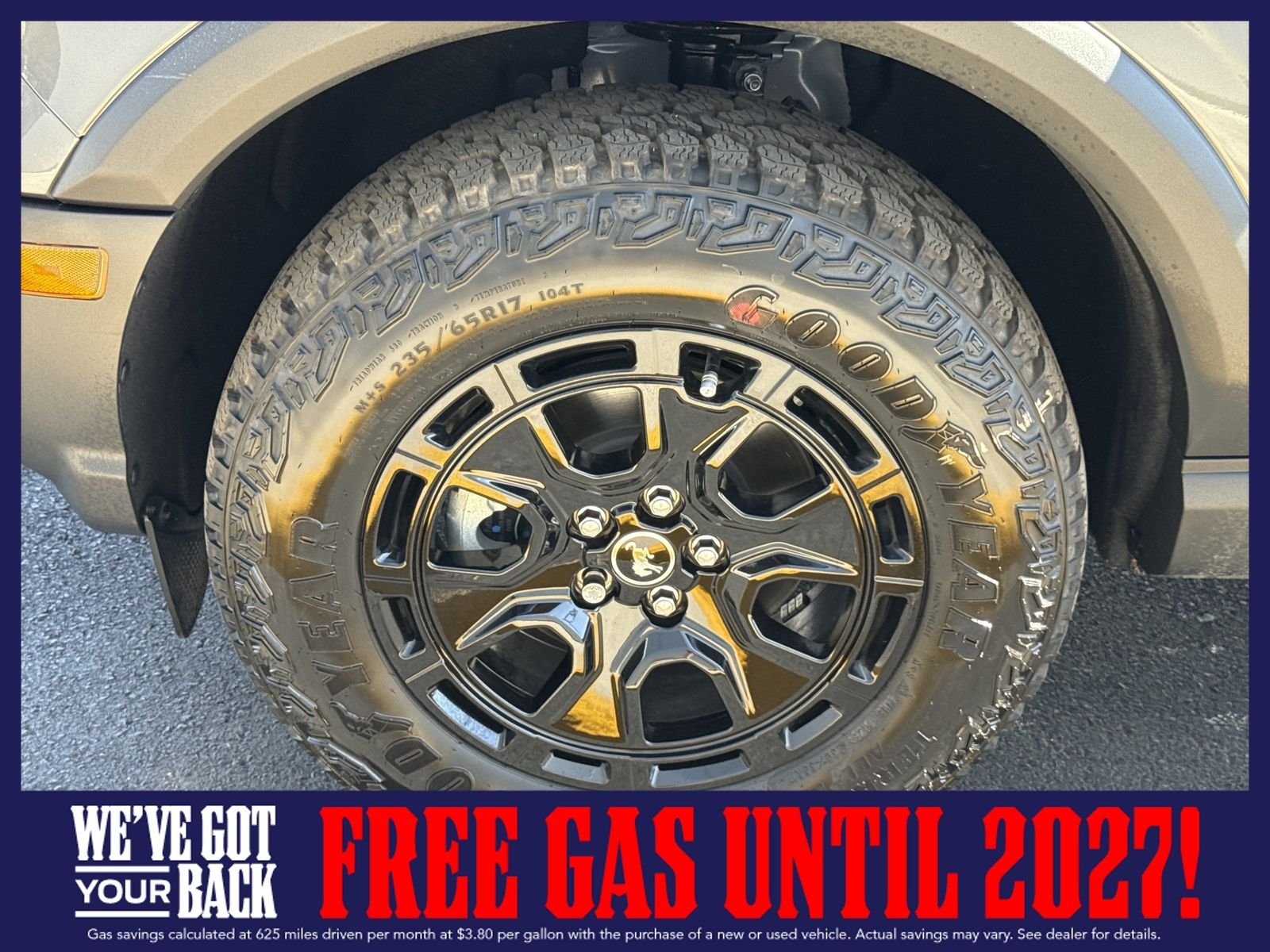 New 2026 Carbonized Gray Metallic Ford Outer Banks image 36
