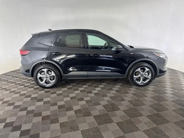 Used 2025 Black Ford ST-Line image 6