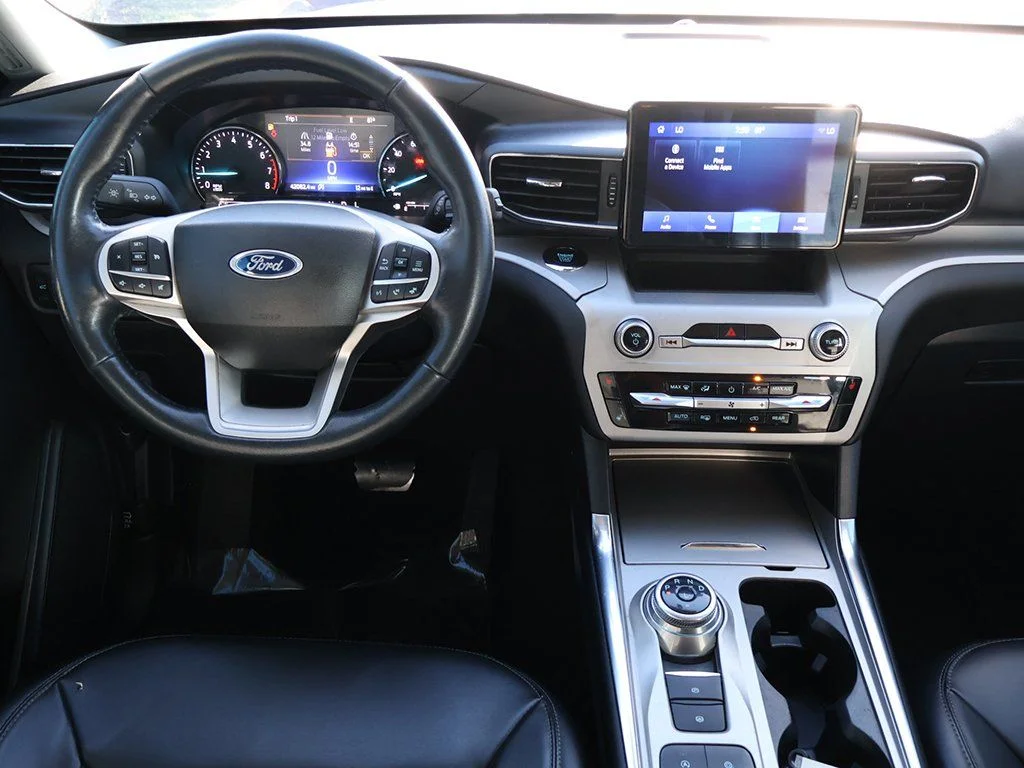 2023 Ford Explorer XLT - Photo 38