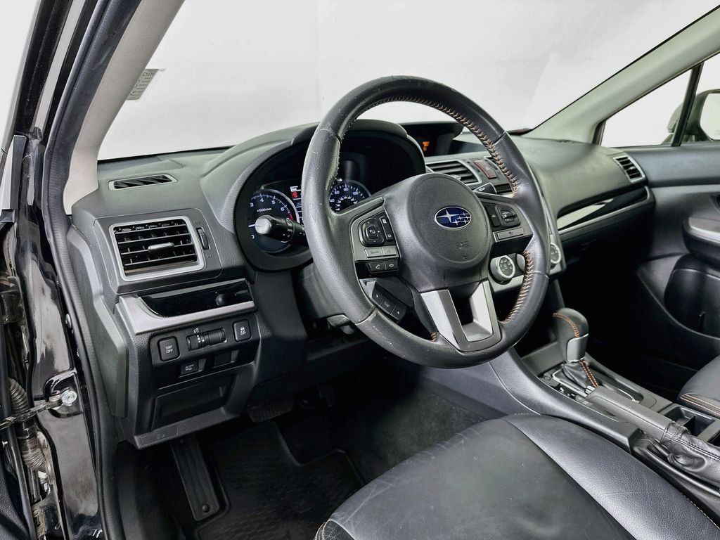 Used 2016 Crystal Black Silica Subaru 2.0i Limited image 9