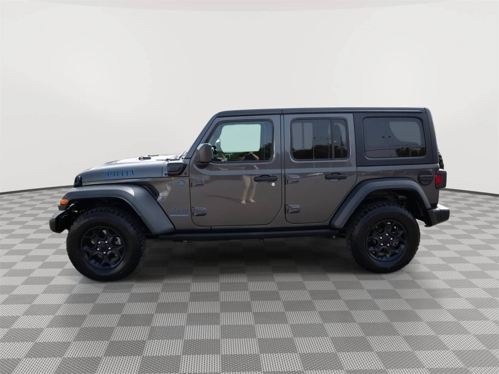 Used 2023 Granite Crystal Metallic Clearcoat Jeep 4X4 image 8