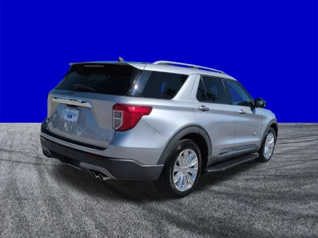 Certified Used 2021 Silver Metallic Ford King Ranch image 4