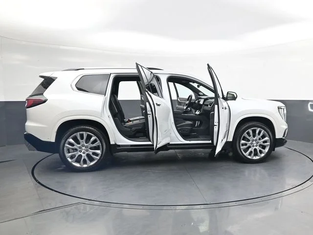 Used 2025 White GMC Denali image 40