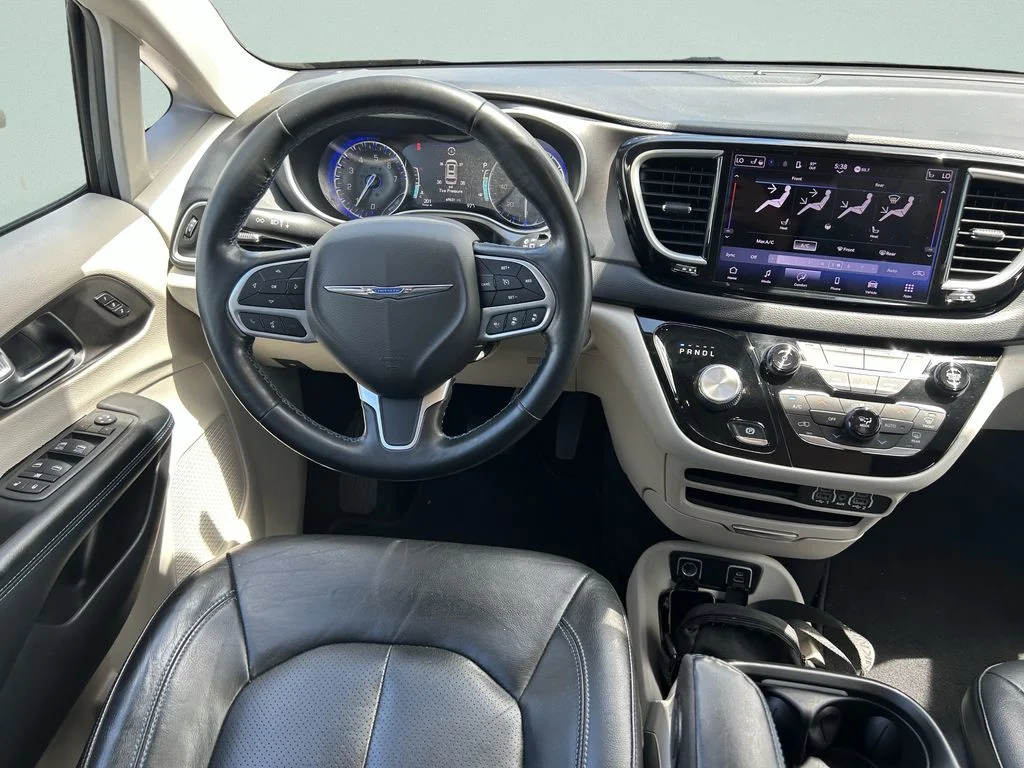 Used 2021 White Chrysler Touring L image 19