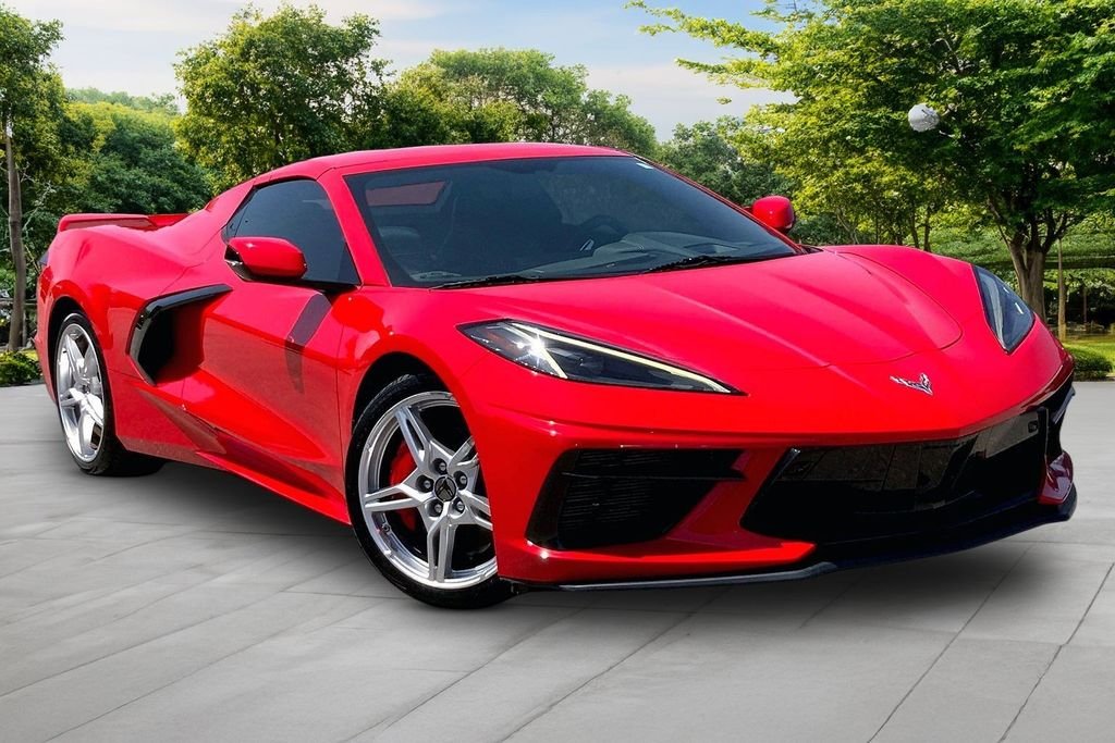 Used 2021 Red Chevrolet Stingray image 3