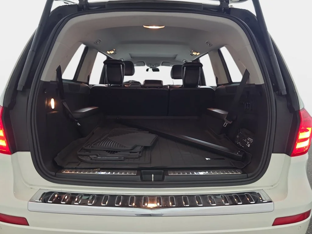 Used 2014  Mercedes-Benz GL 450 image 14