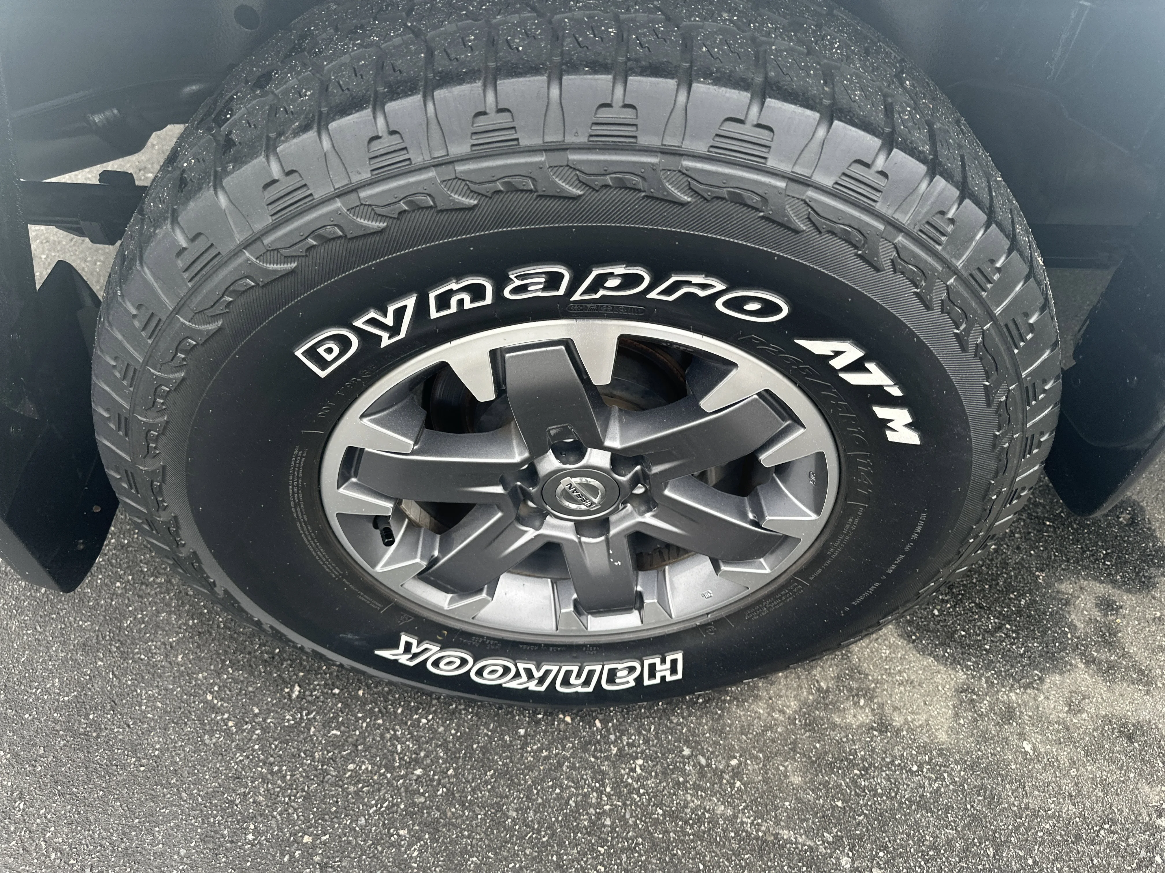 Used 2020 Glacier White Nissan PRO-4X image 34