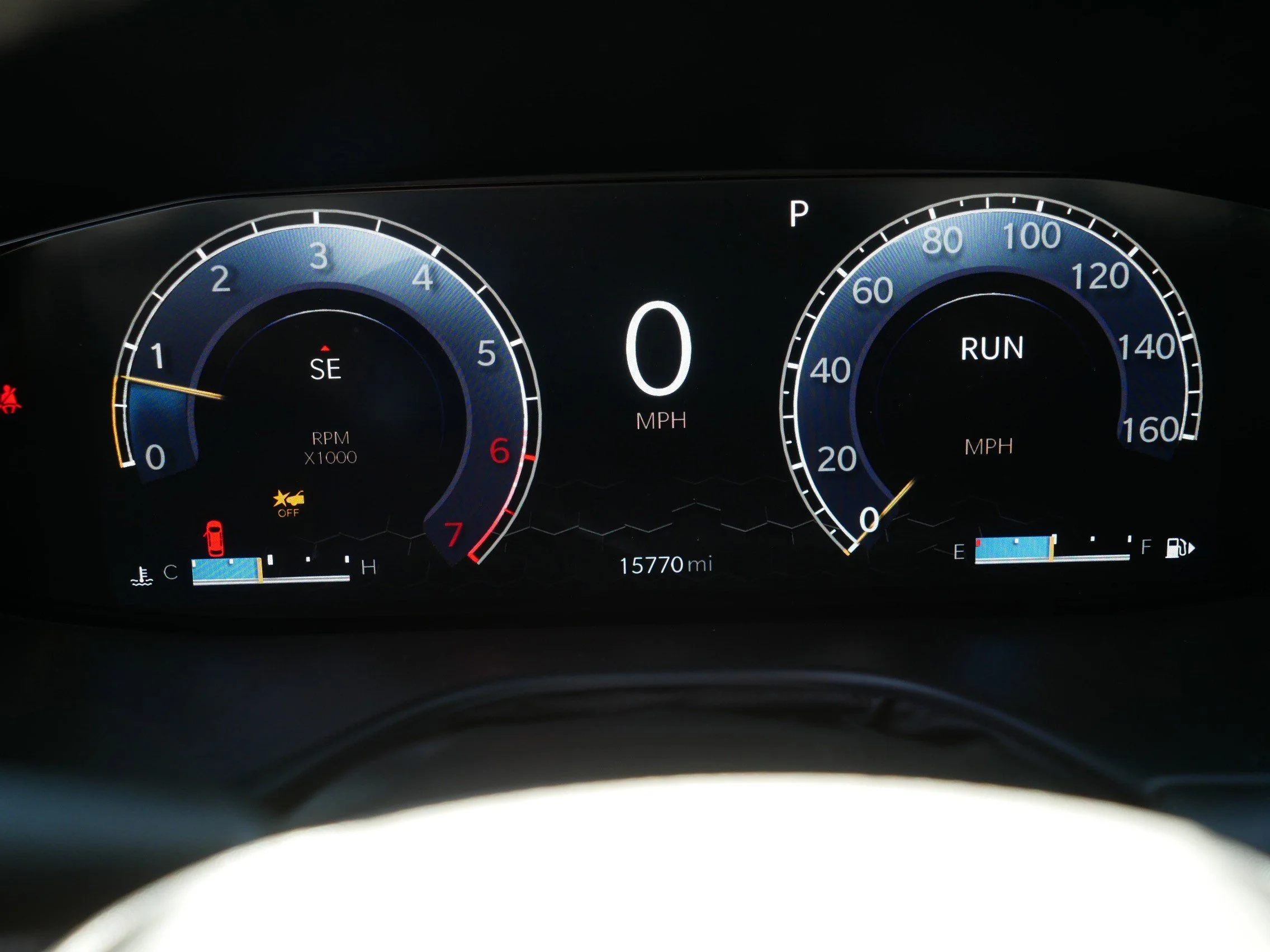 Used 2025 Diamond Black Crystal Pearlcoat Jeep Limited image 21