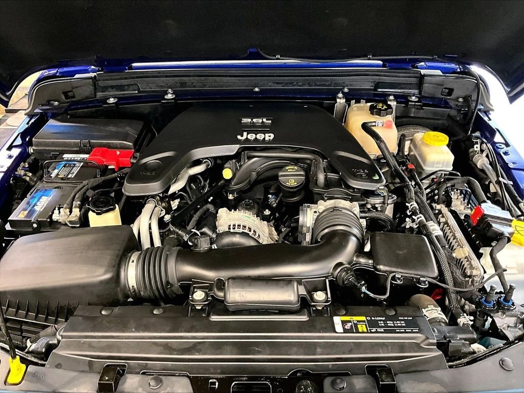 Used 2019 Blue Jeep Unlimited Sport S image 31