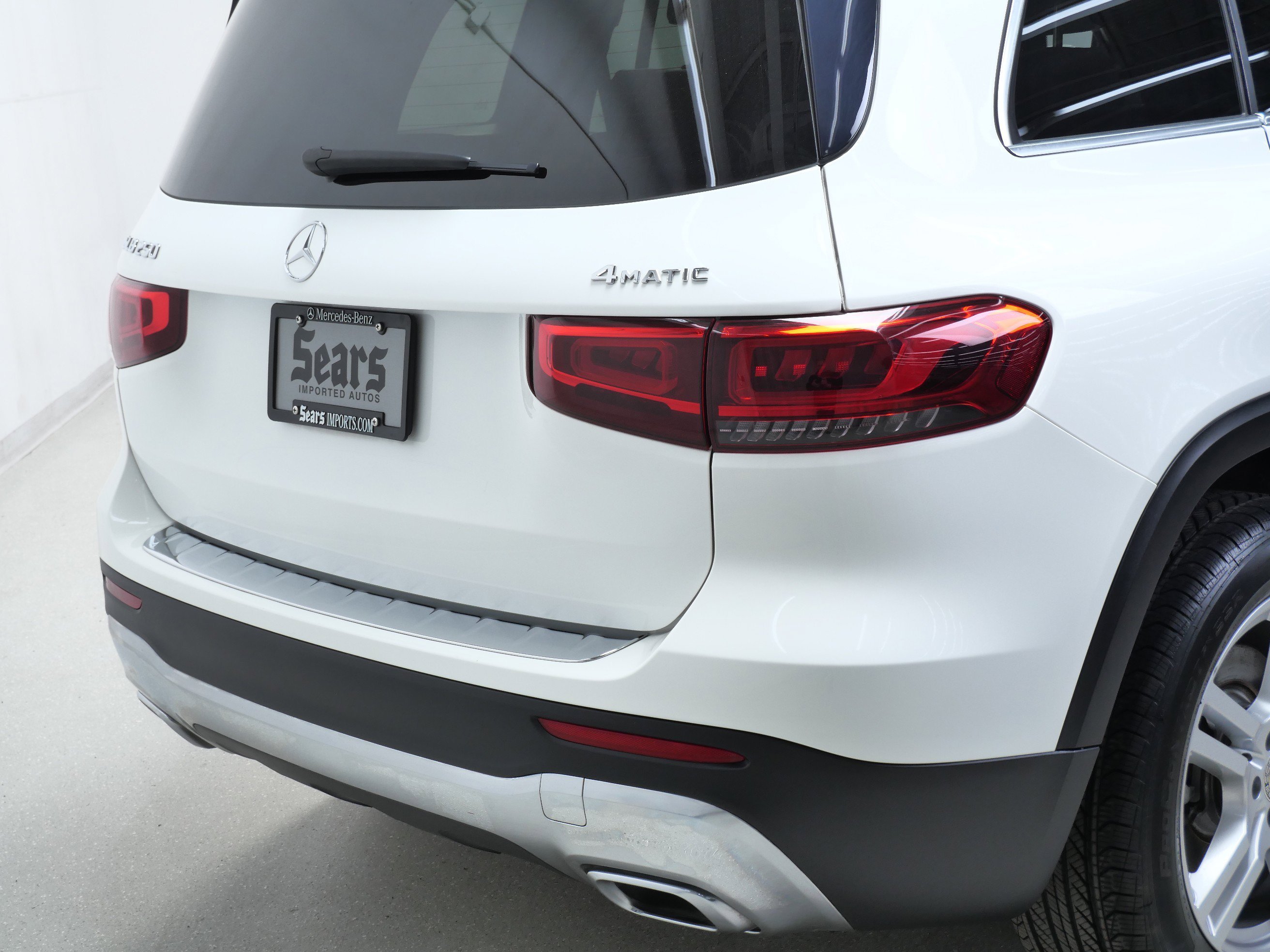 Certified Used 2021 Polar White Mercedes-Benz GLB 250 image 5