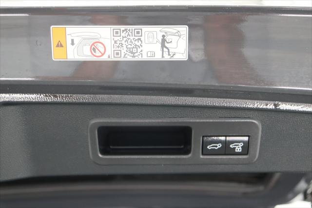Certified Used 2025 Underground Toyota Limited 2.4T image 37