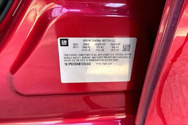 Used 2011 Crystal Red Metallic Tintcoat Chevrolet 2LT image 31