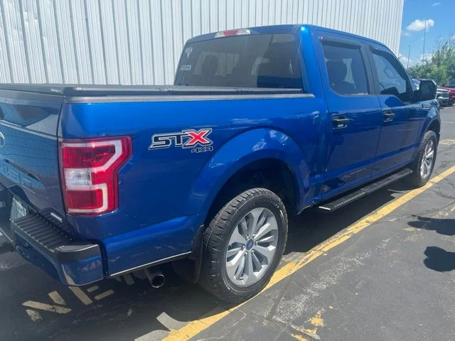 Used 2018 Lightning Blue Ford XL image 2