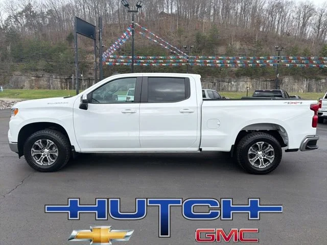Used 2025 Summit White Chevrolet LT image 8