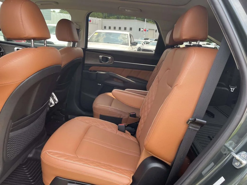 Used 2022 Green Kia X-Line SX Prestige image 12