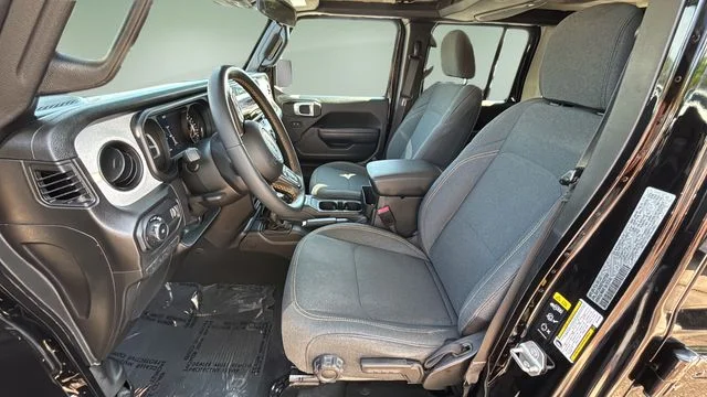 Used 2024 Black Jeep Sport S image 18