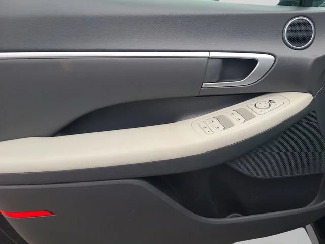Used 2024 Blue Hyundai SEL image 18