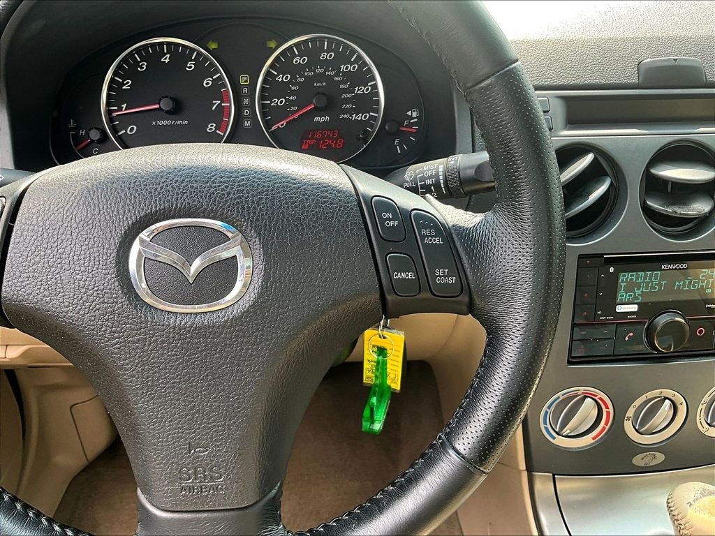 Used 2005 Red Mazda i image 12