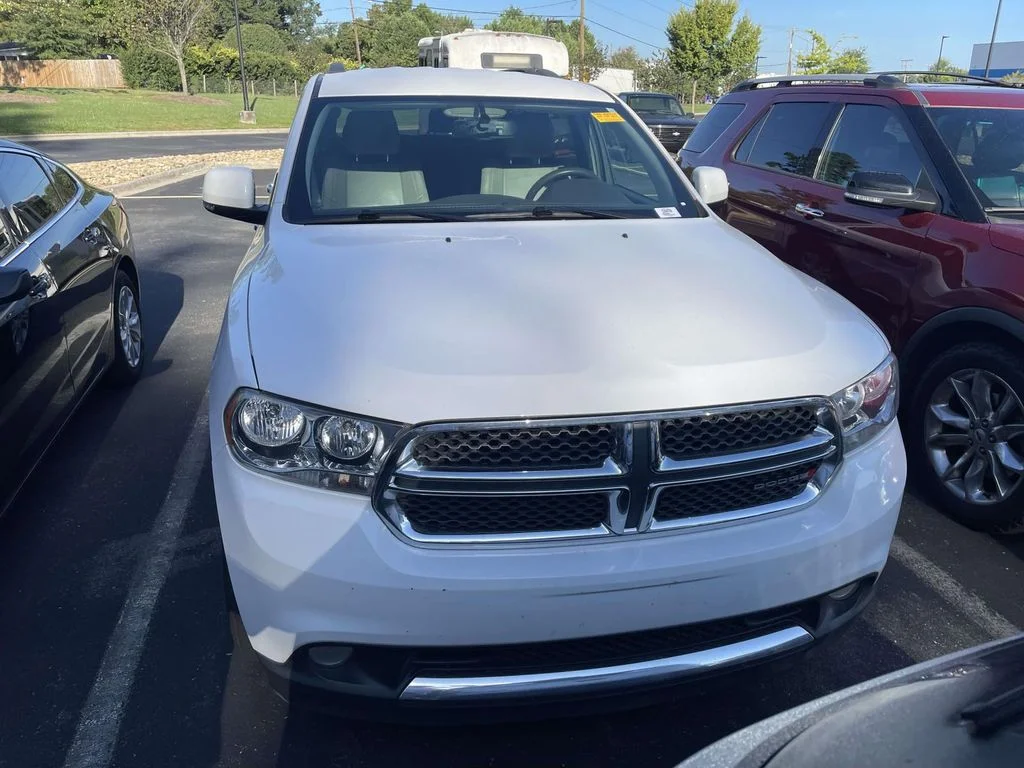 Used 2013 White Dodge Crew image 2