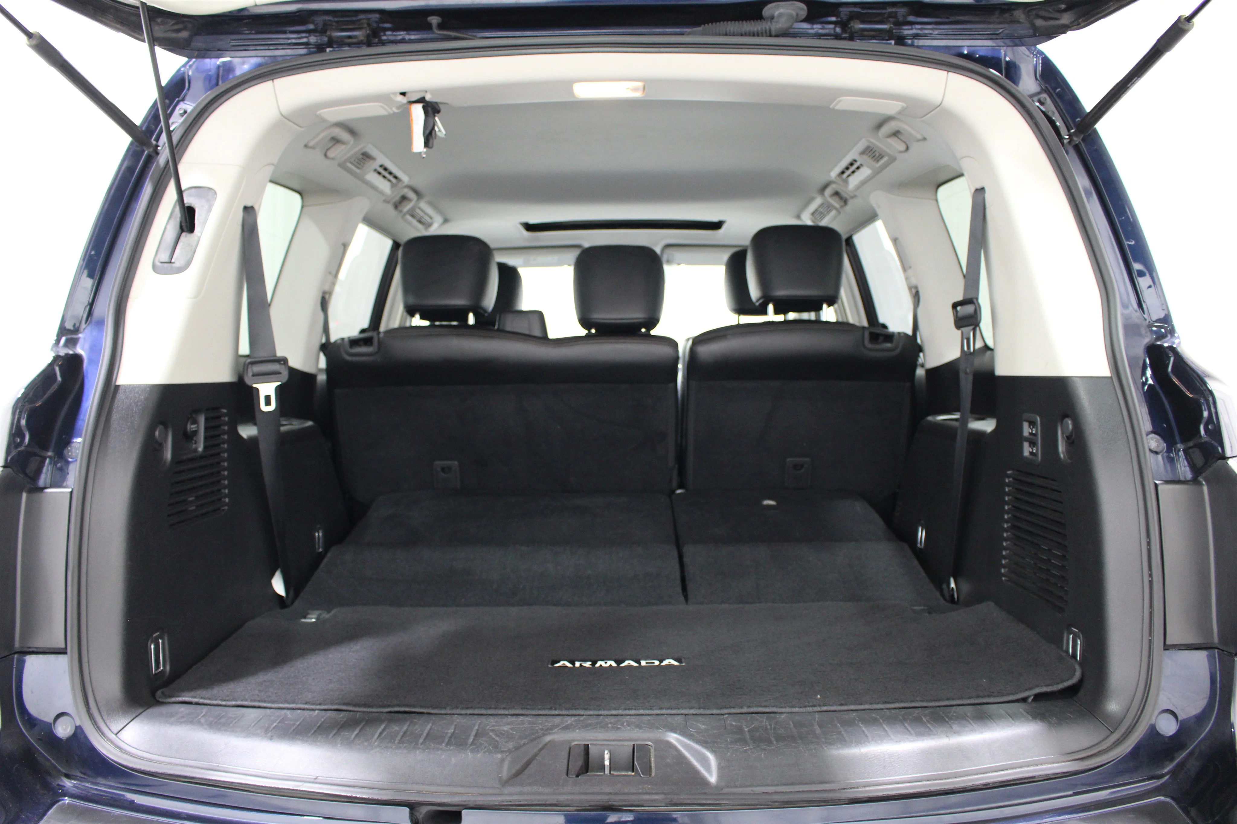 2020 Nissan Armada SL - Photo 23