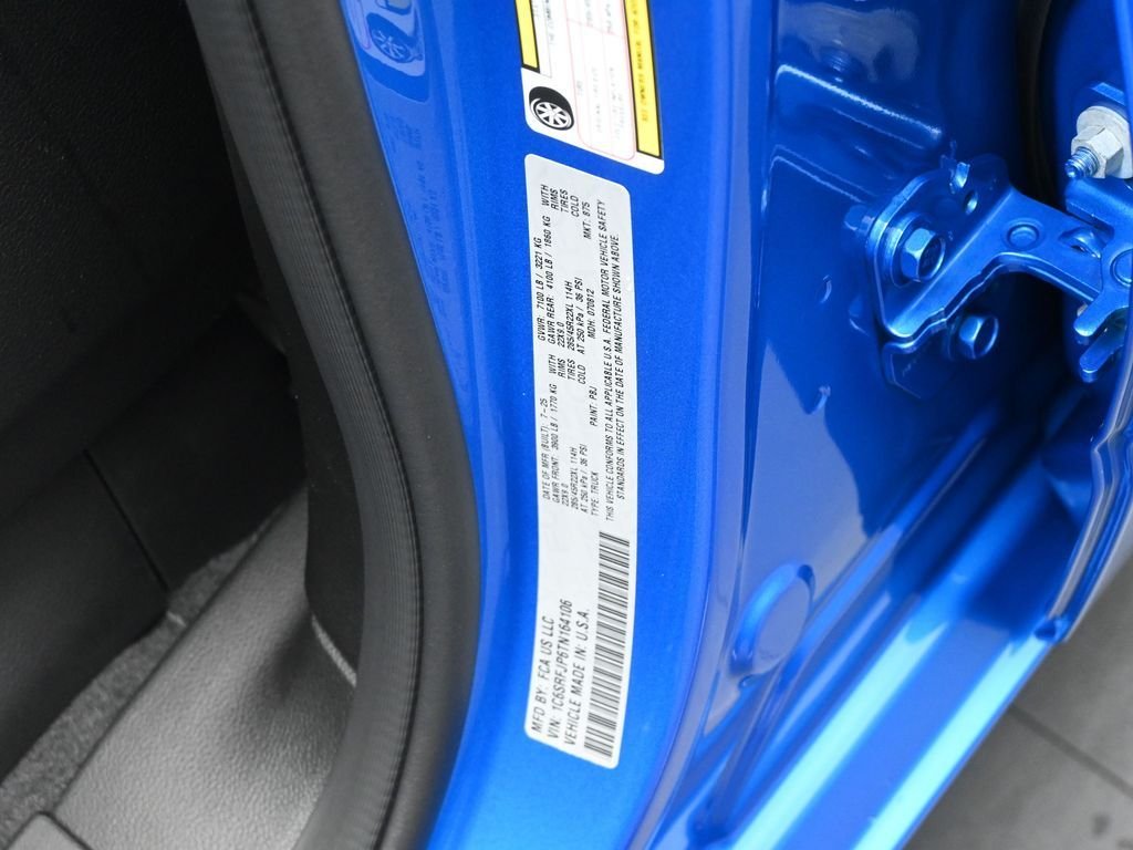 New 2026 Hydro Blue Pearl-Coat Exterior Paint RAM Laramie image 33