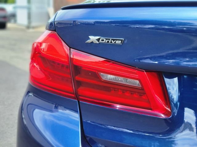 Used 2020 Blue BMW M550i xDrive image 11