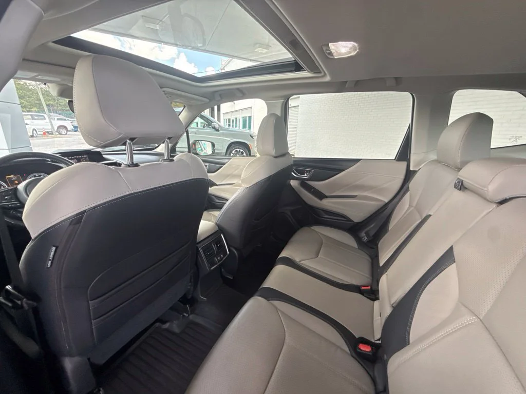 Used 2020 Crystal White Pearl Subaru Limited image 41