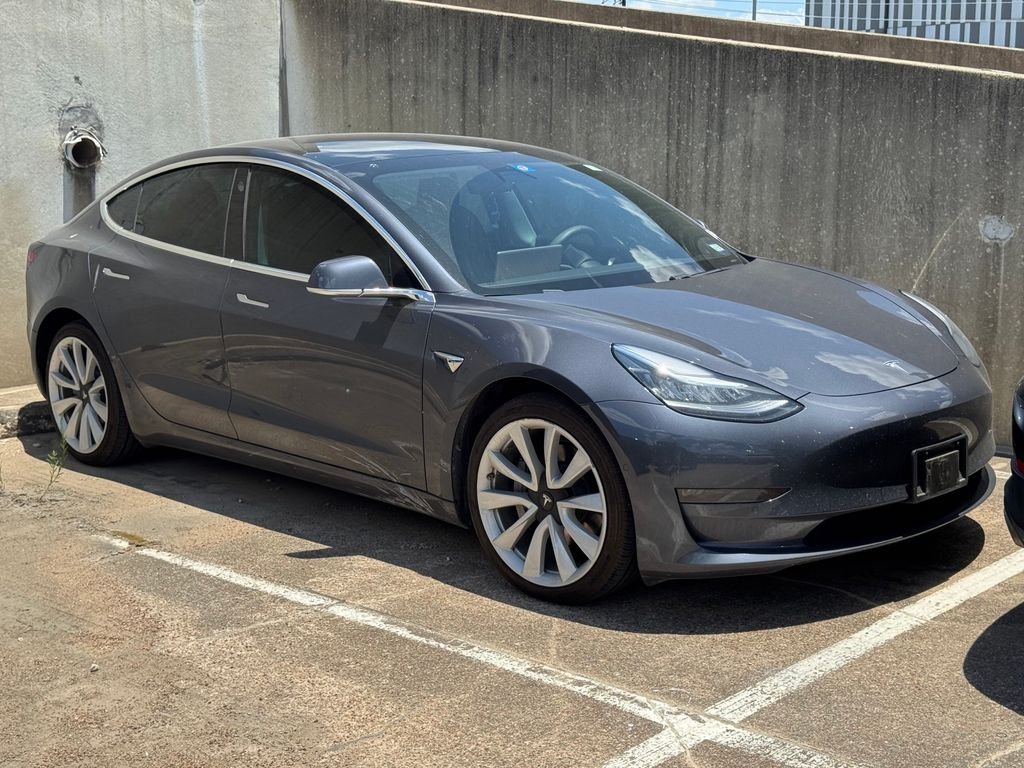 2020 Tesla Model 3 Long Range Dual Motor All-Wheel Drive's photo