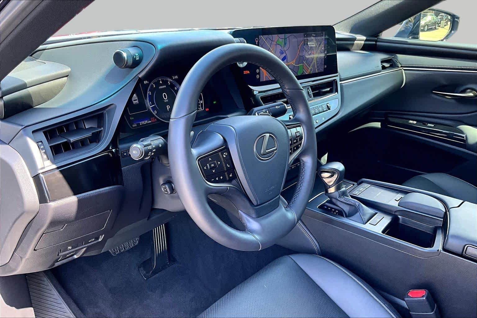 Certified Used 2022 Nightfall Mica Lexus  image 16