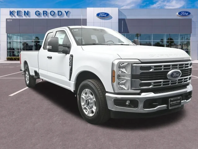 2026 Ford Super Duty XLT