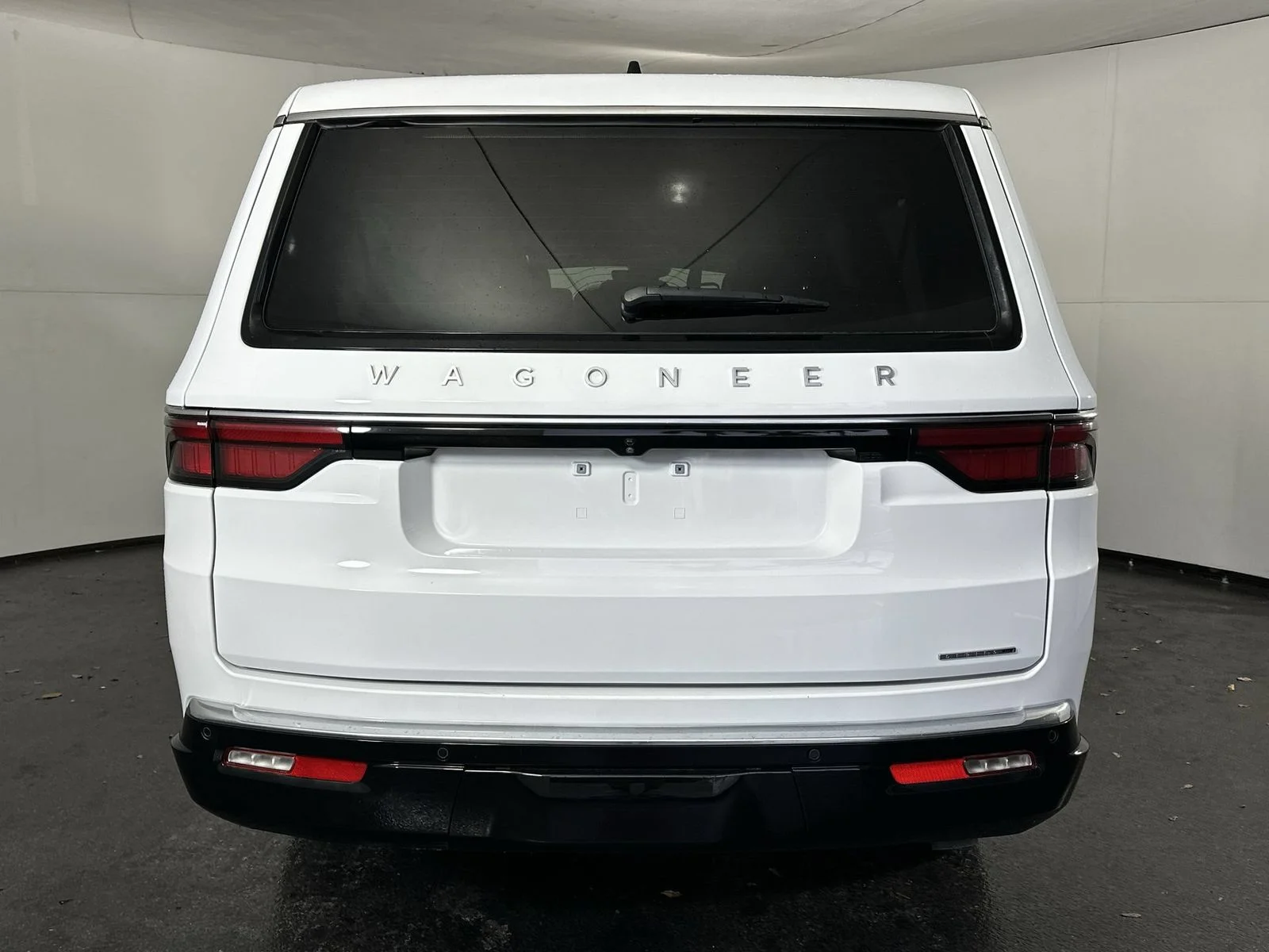 Used 2024 White Jeep Series III image 7