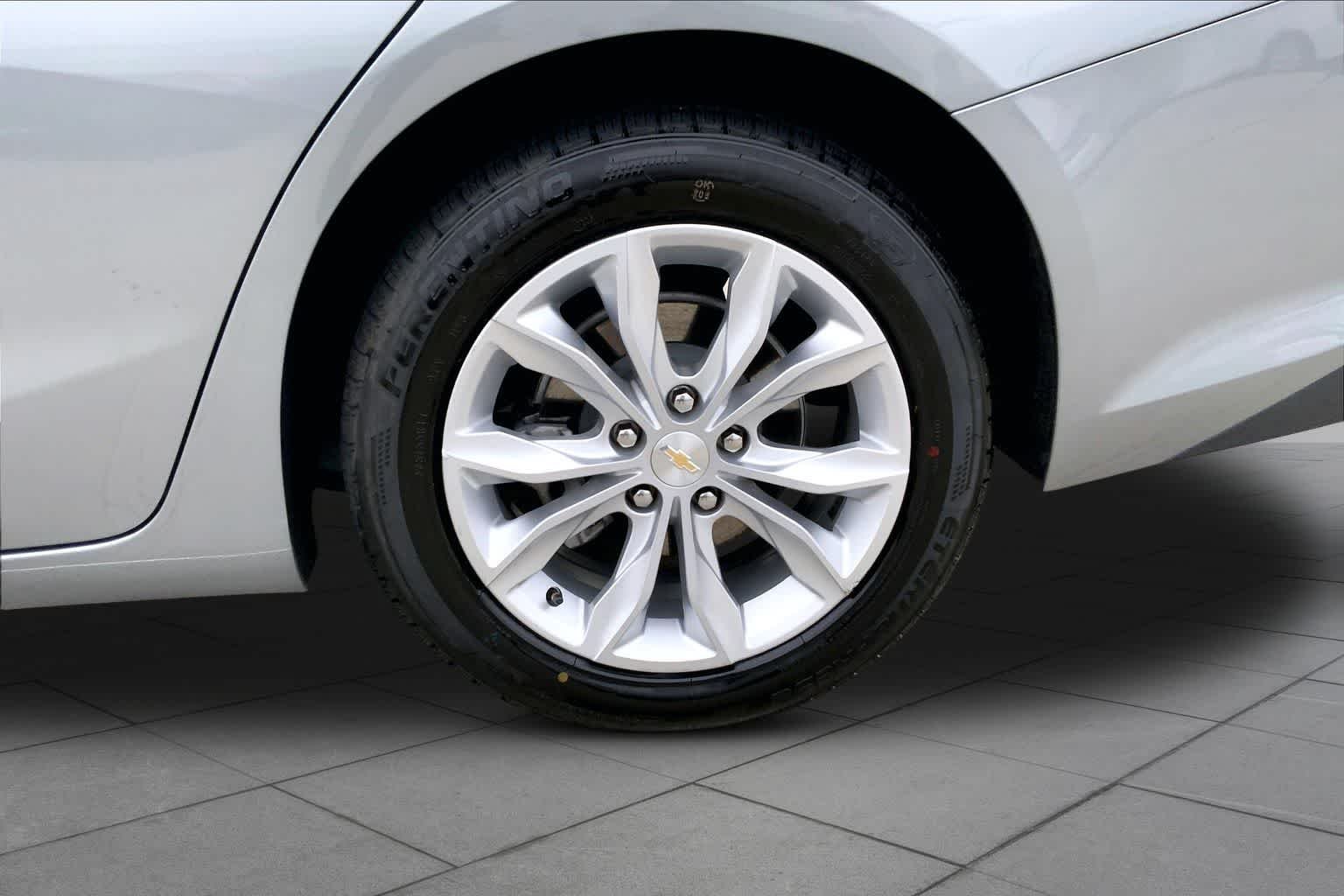 Used 2024 Sterling Gray Metallic Chevrolet LT image 11