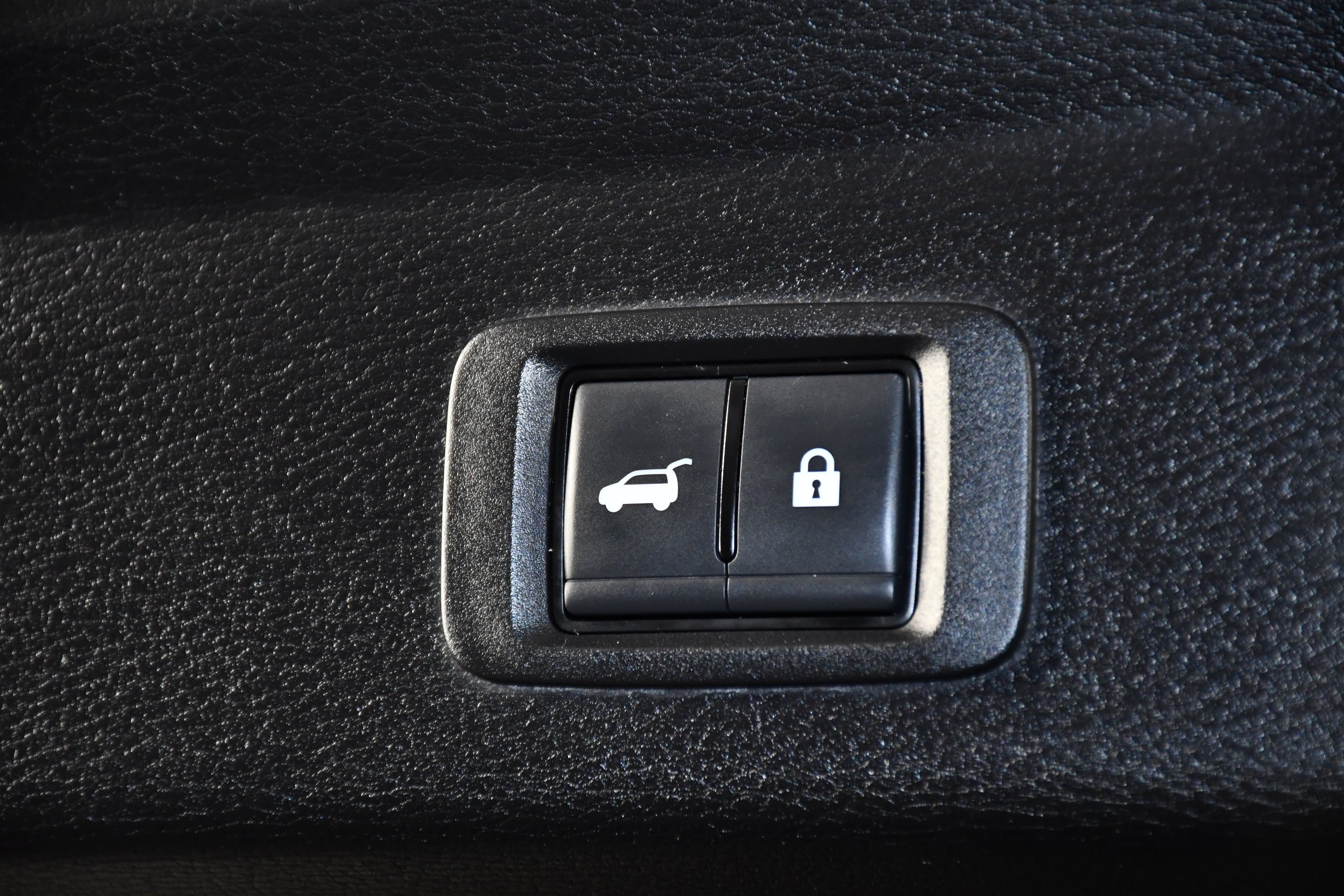 Certified Used 2024 Black Diamond Mitsubishi SE image 50