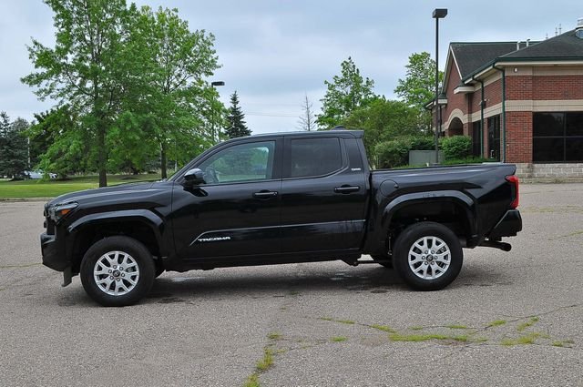 Used 2025 Black Toyota SR5 image 6
