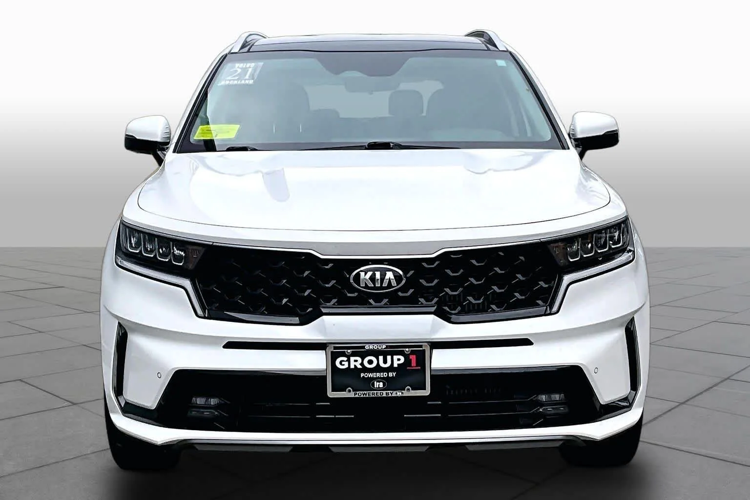 Used 2021 Snow White Pearl Kia EX image 4