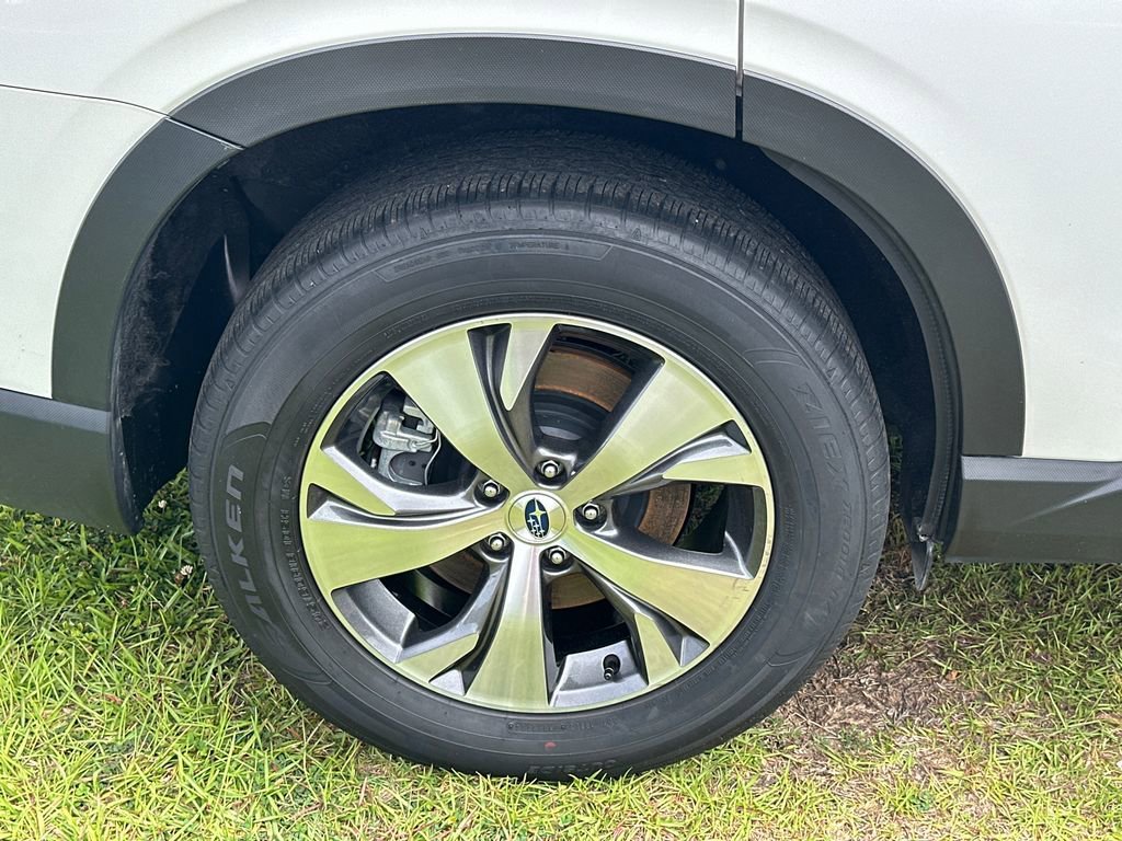 Used 2025 White Subaru Premium image 17