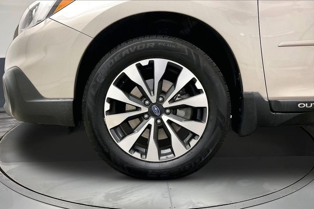 Used 2017 Gray Subaru 2.5i image 12