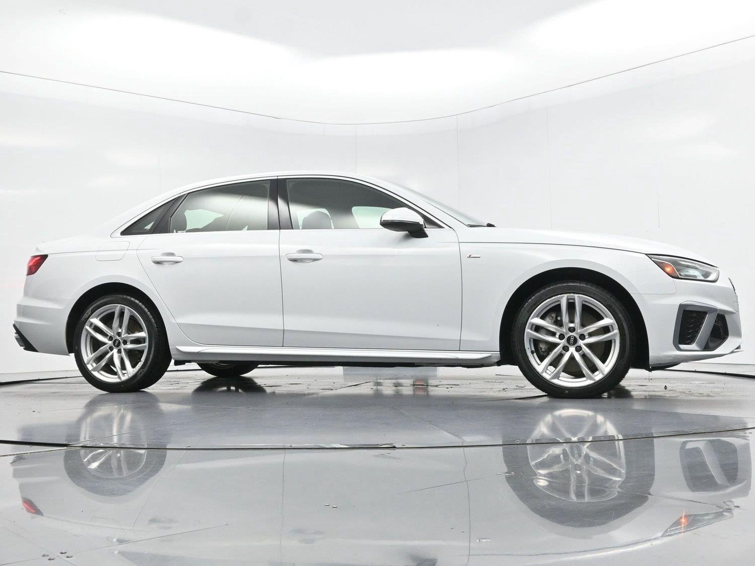 Used 2021 Glacier White Metallic Audi S line Premium image 42