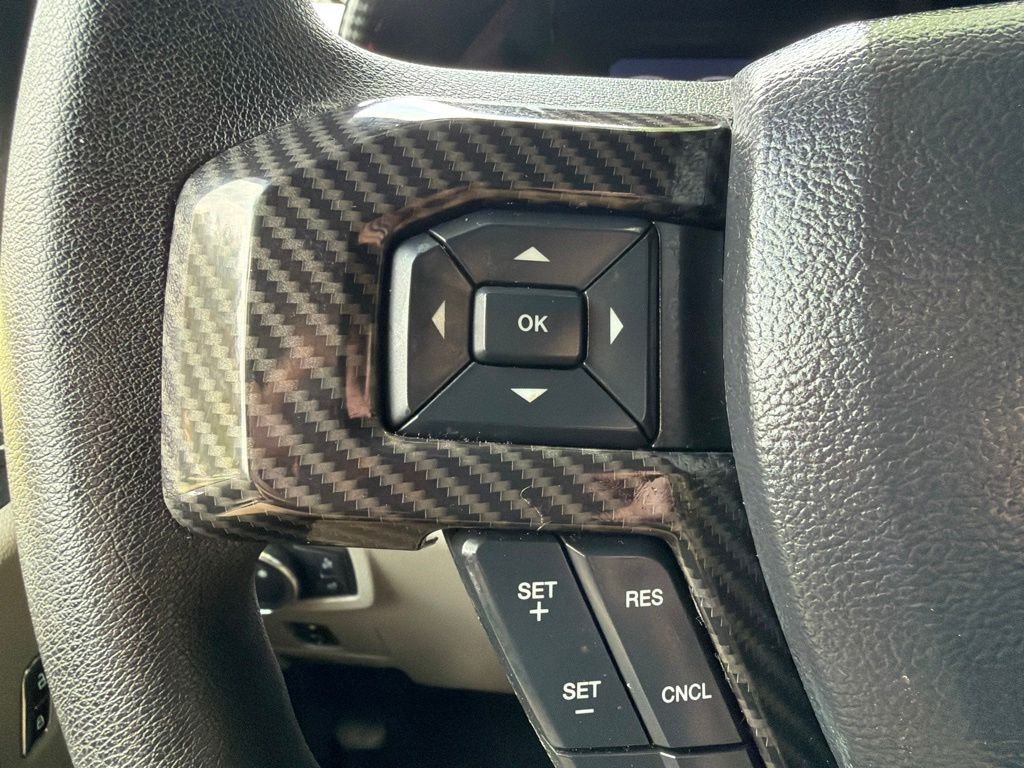 Used 2020 Blue Metallic Ford XLT image 31