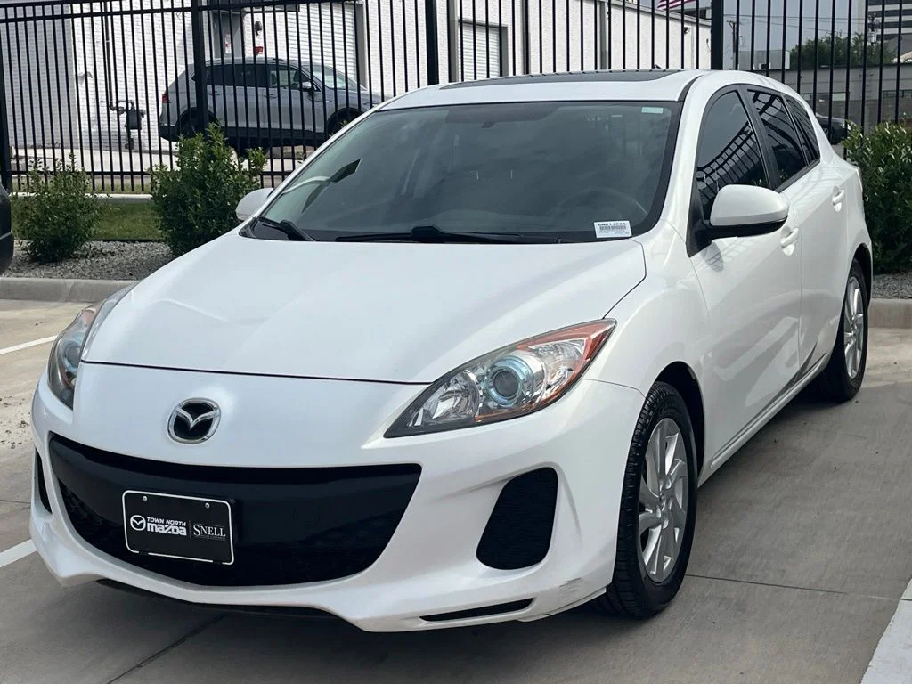 Used 2012 White Mazda i Grand Touring image 1
